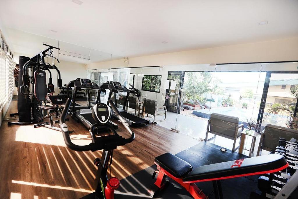Aerostop Hotel & Restaurant Plaridel  Εξωτερικό φωτογραφία