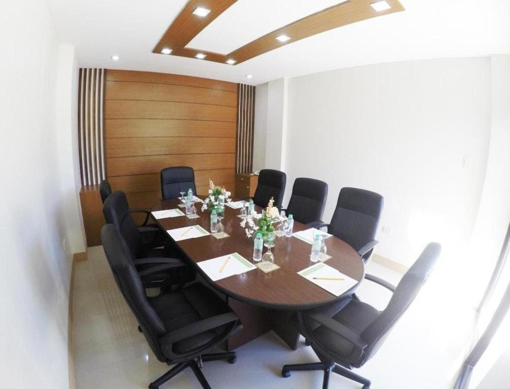 Aerostop Hotel & Restaurant Plaridel  Εξωτερικό φωτογραφία