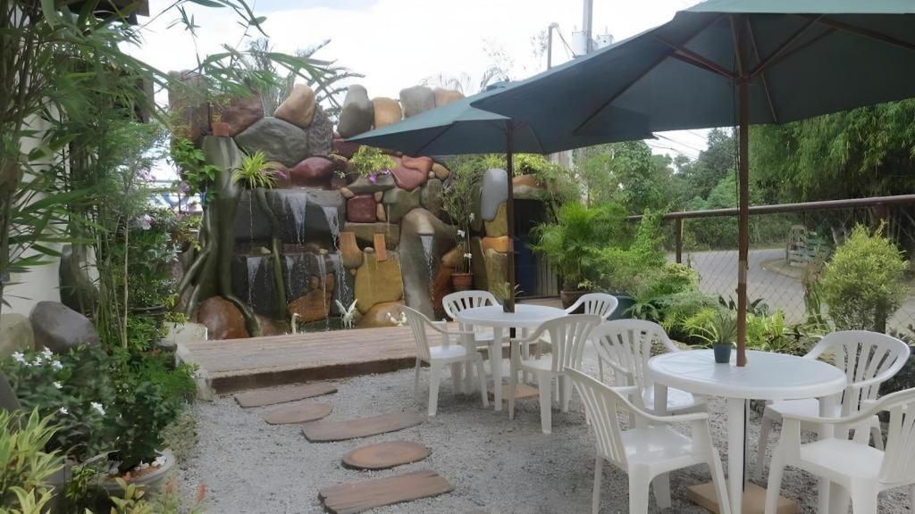 Aerostop Hotel & Restaurant Plaridel  Εξωτερικό φωτογραφία